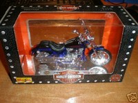 Harley-Davidson 2004 FXSTDSE CVO  1:18(c032)