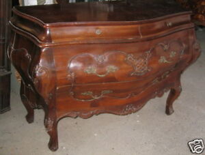 commode tres ancienne