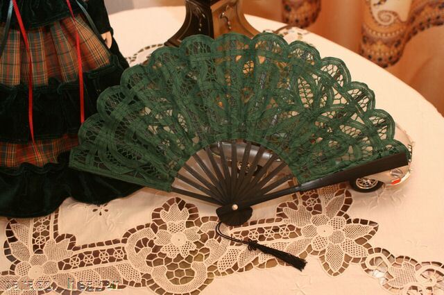 Dark Green Battenburg Lace Fan Victorian   Vintage looking. Black wood 