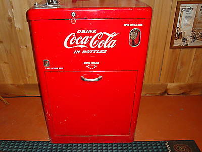 Antique COCA COLA Soda Machine Original VENDO Good Working Condition 