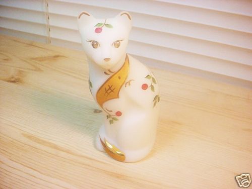 Fenton Art Glass 5 Stylized TWINING BERRIES CAT  