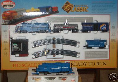 HO TRAINS CONRAIL CLASSIC TRAIN SET W/ 2 GP 9 ENGINE  