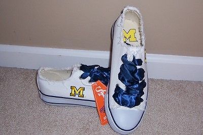 Univ of Michigan Wolverines Tennis Shoes Sneakers 7 NEW  