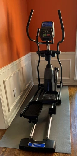 Máquinas elípticas Horizon Fitness con Pantalla LCD