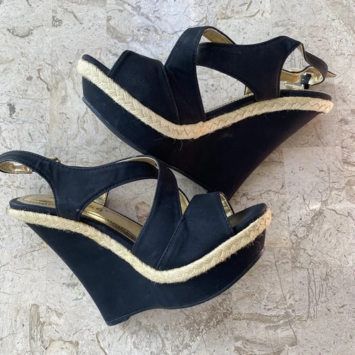 Sandalias Formales Dollhouse para Mujeres