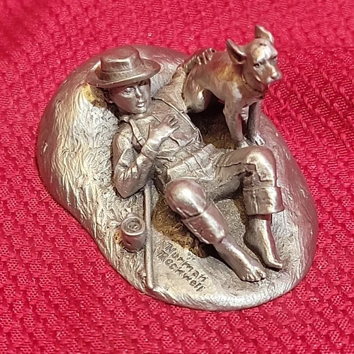 Naturaleza del estaño decoración tradicional esculturas y estatuillas