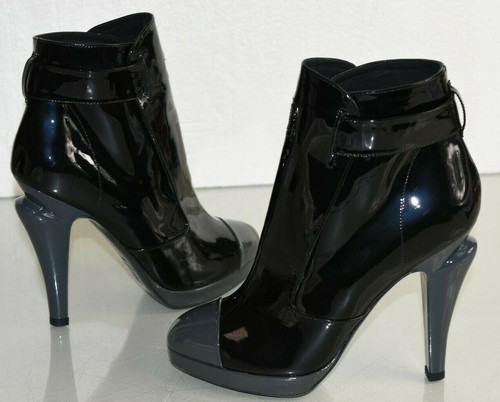 Escarpins Plats ESCADA En Cuir Noir - Pointure 38 - Occasion