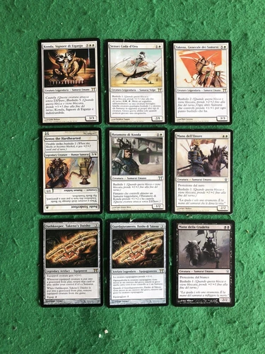 Lotti misti di carte gioco collezionabili neri Magic: The Gathering