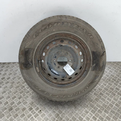 Kompletträder fürs Auto mit 6 Stahl