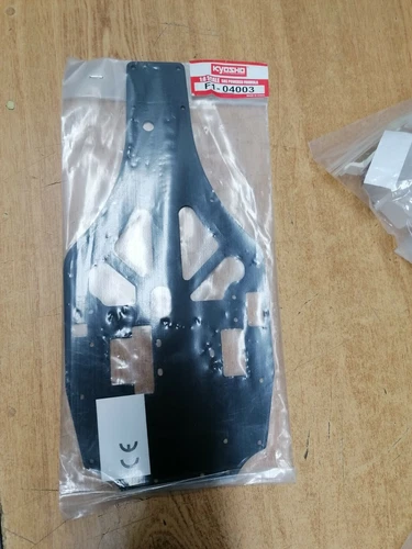 Modellini e giocattoli radiocomandati Kyosho scala 1:8