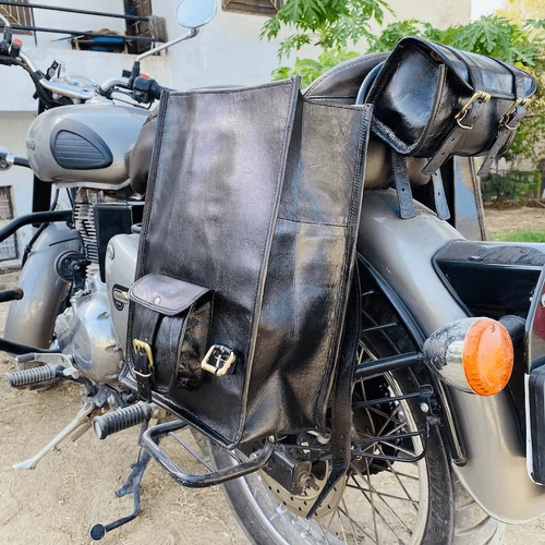Schwarze Außentaschen Sattel- & Packtaschen für Motorrad & Roller aus Leder