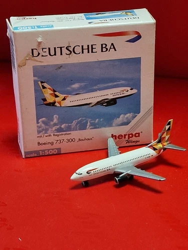 Modellini statici aereo di linea Scala 1:500