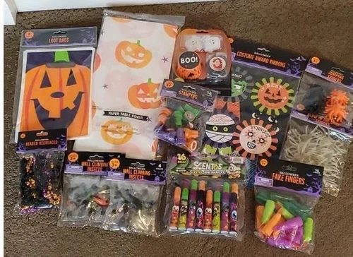 Paper Halloween Food & Drink Party Favors & Bag Fillers