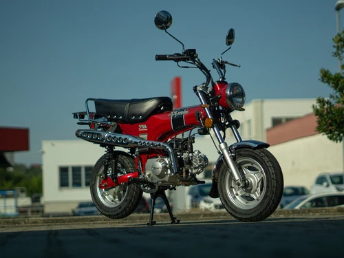 Motorräder mit Kette-Antrieb mit Elektro- & Kickstarter