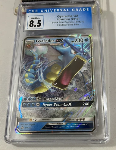 Juegos de cartas coleccionables y accesorios negros