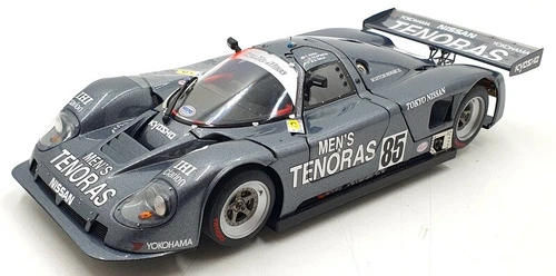 Escala Exoto Nissan 1:8 vehículos diecast y de juguete