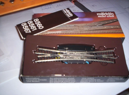 Märklin Kreuzungsweichen Z Gleismaterial für Modellbahnen