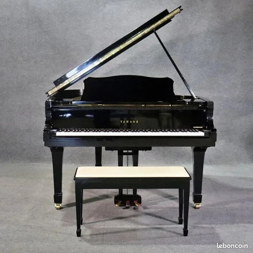 Pianos à queue Yamaha