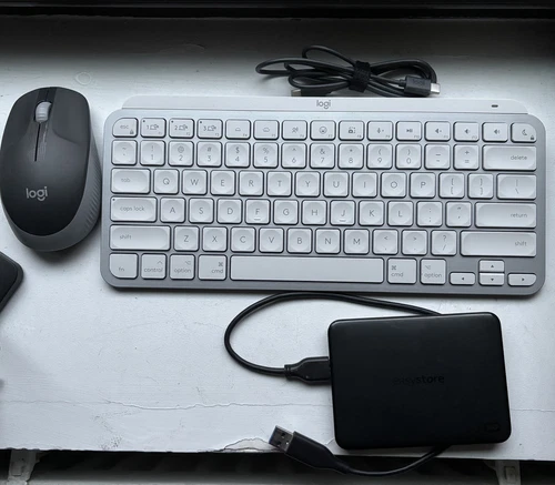 Настольные компьютеры и моноблоки BenQ