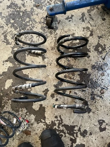 Lovells Car & Truck Steering & Suspension Leaf & Coil Springs