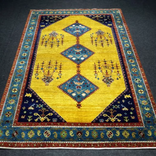 Tapis bleu avec des motifs Oriental pour la maison