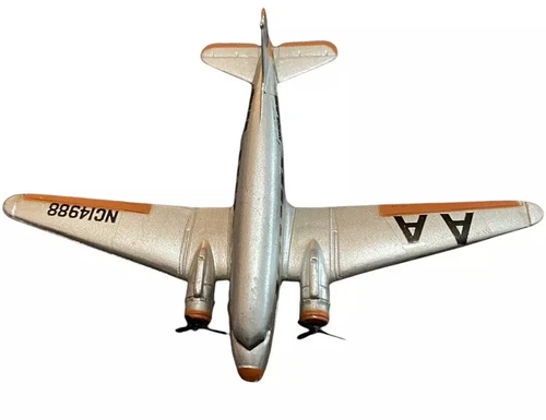 Multi-Color 1968 año del vehículo Vintage fabricación Diecast aviones y naves espaciales