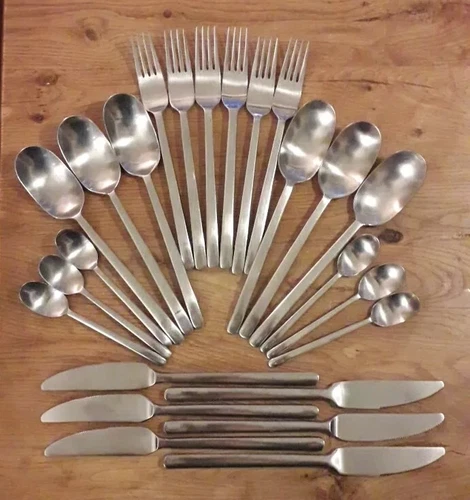 Sets de couverts IKEA pour la cuisine